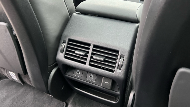 Land Rover Discovery Sport 1.5 P270e Dynamic HSE 5dr Auto [5 Seat] Station Wagon